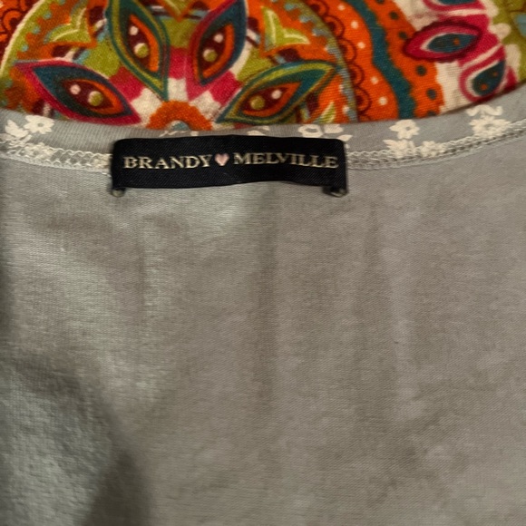 BRANDY MELVILLE !!! So cute this little crop top. It speaks for its self. - Picture 9 of 9